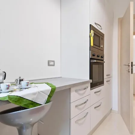 Apartment Trendy Close To The